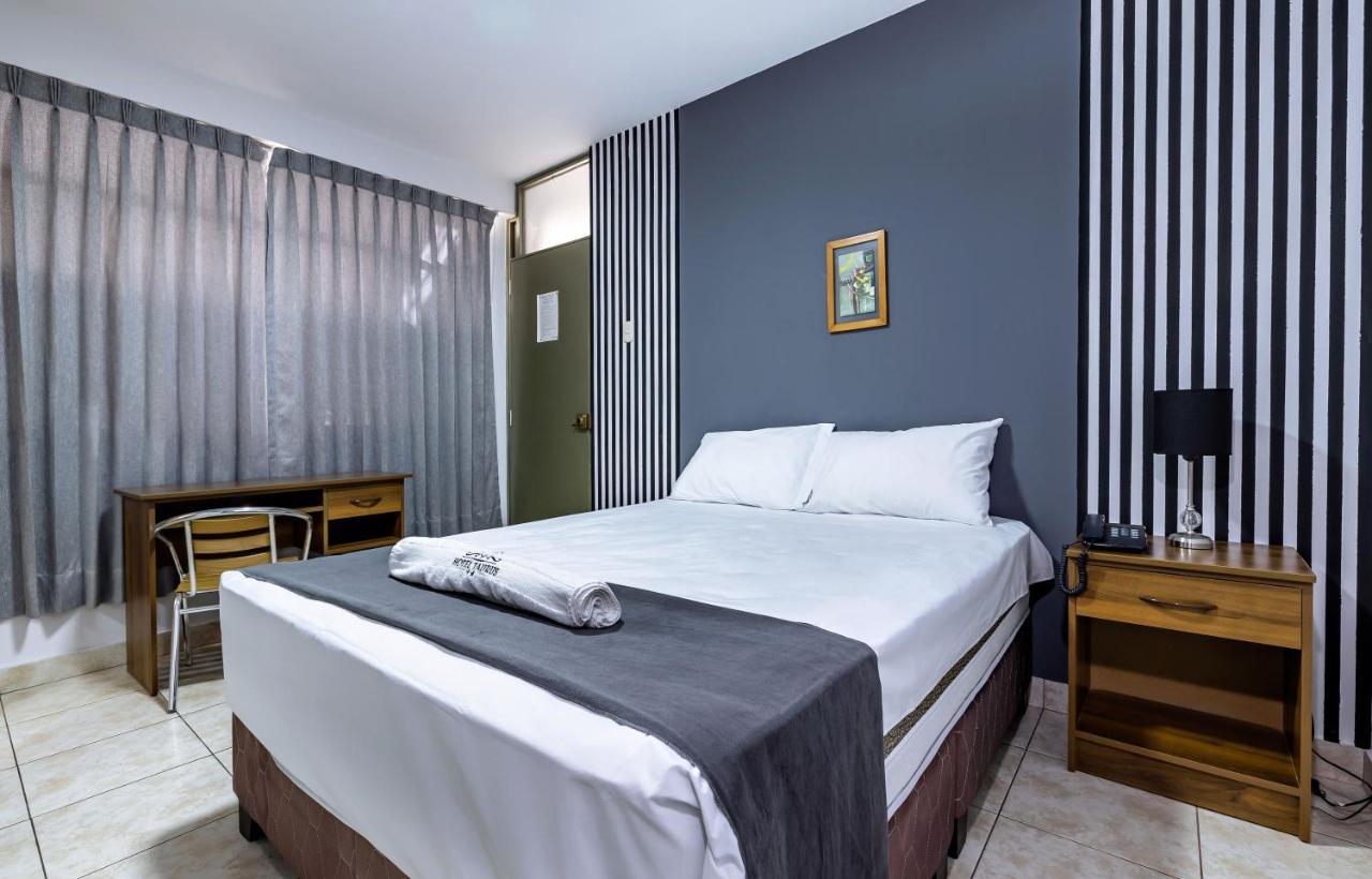 Hotel Taurus 피우라 외부 사진