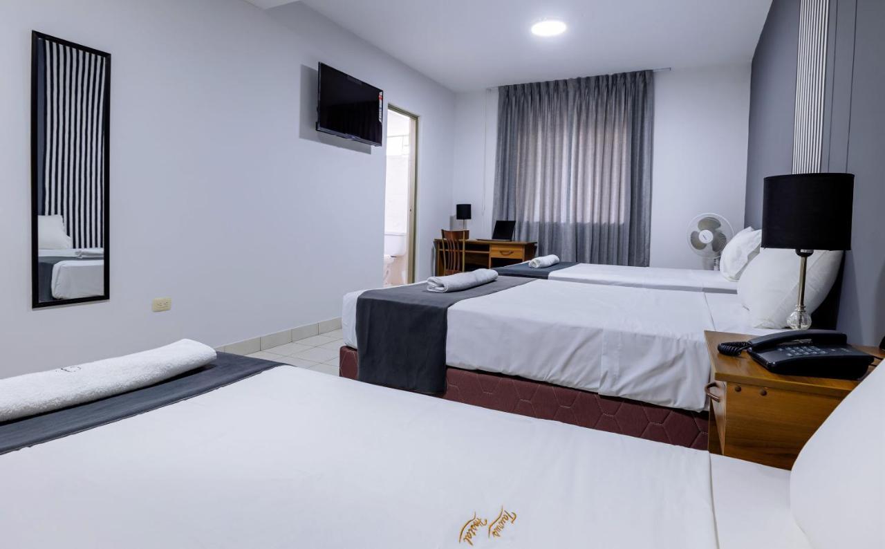 Hotel Taurus 피우라 외부 사진