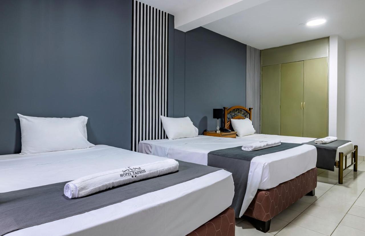 Hotel Taurus 피우라 외부 사진